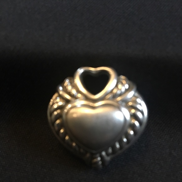 Heart sterling silver and 18 inch chain. - Picture 2 of 4